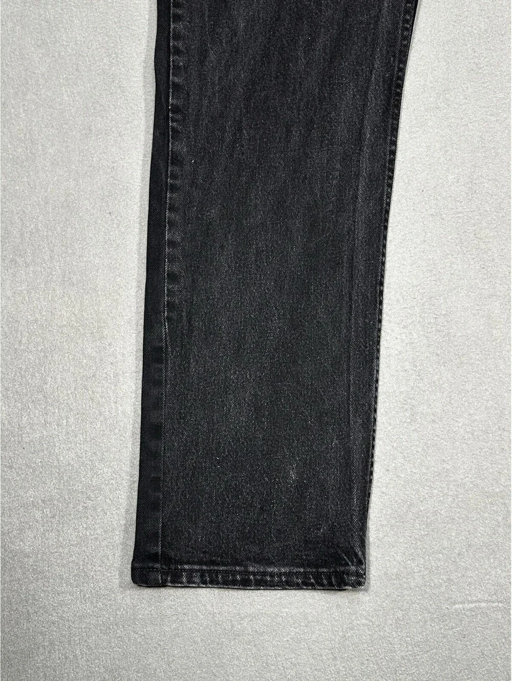 Wrangler Jeans Mens 31x31 Black Denim Straight Leg Authentic Classic Fit